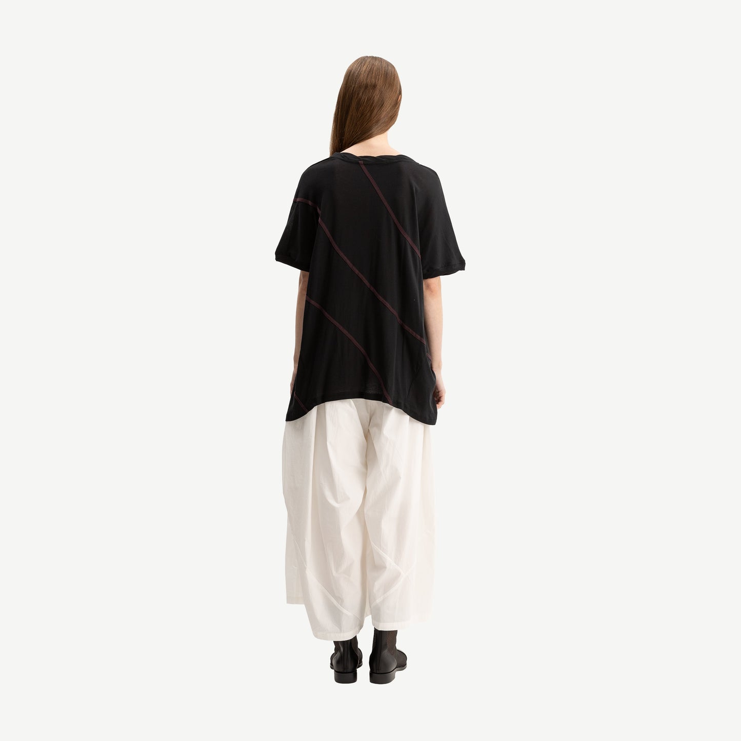 Isa Tee
