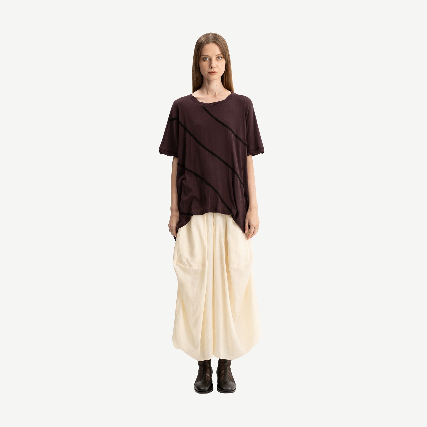 Isa Tee