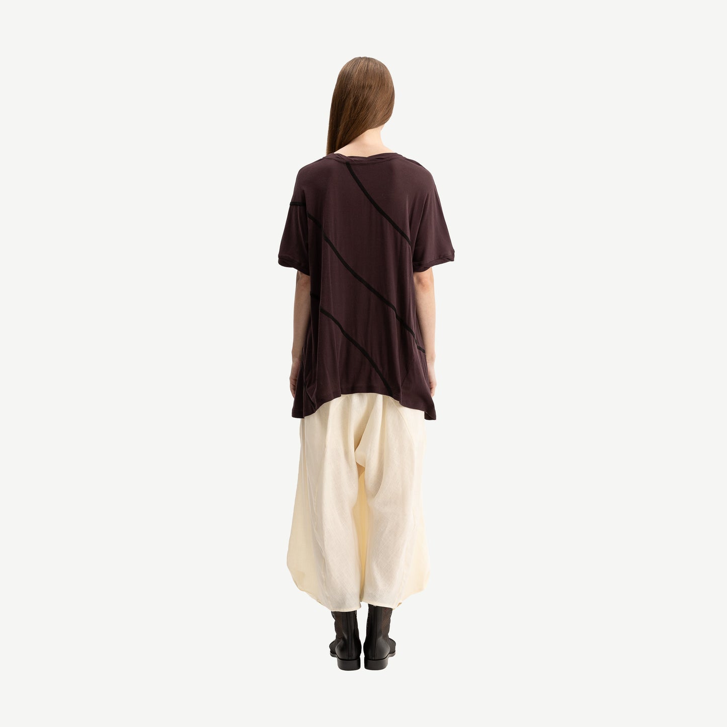Isa Tee